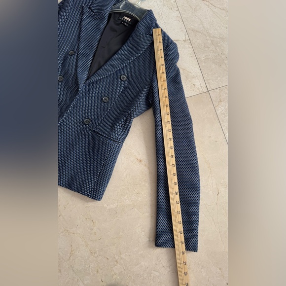 Theory Navy Textured Blazer - Picture 7 of 7